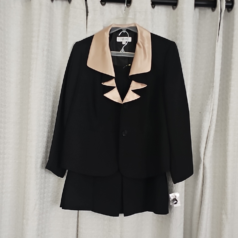 Jones Studio Black Blazer with Cream Collar And Jomes Studio Skirt